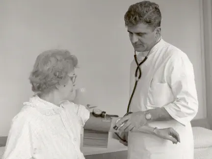 Dr Arthur Zampella conducting rounds at Idylease Nursing Home